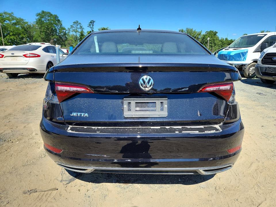 Photo 6 from auction – 2019 VOLKSWAGEN JETTA with VIN 3VWCB7BU7KM186245