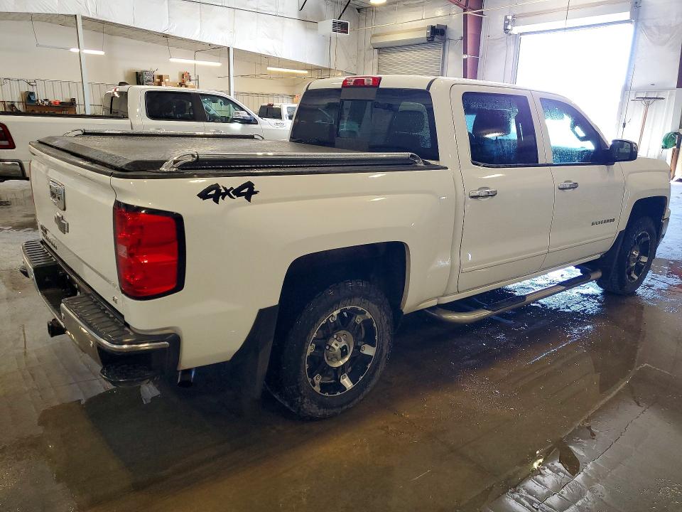 Photo 3 from auction – 2015 CHEVROLET SILVERADO with VIN 3GCUKREC8FG345512