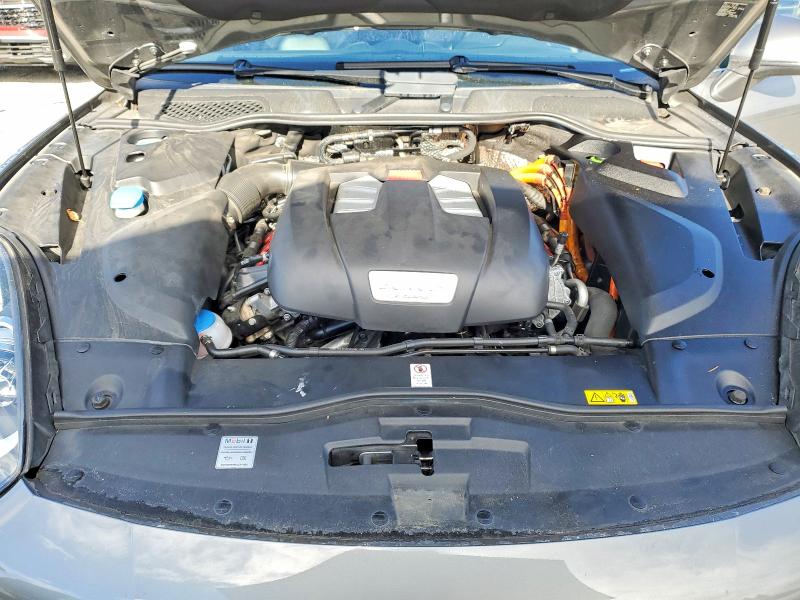 Photo 12 from auction – 2016 PORSCHE CAYENNE with VIN WP1AE2A21GLA17348