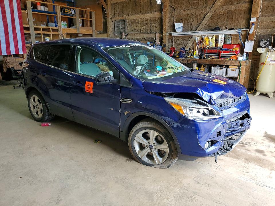 Photo 4 from auction – 2016 FORD ESCAPE with VIN 1FMCU9GXXGUB98433