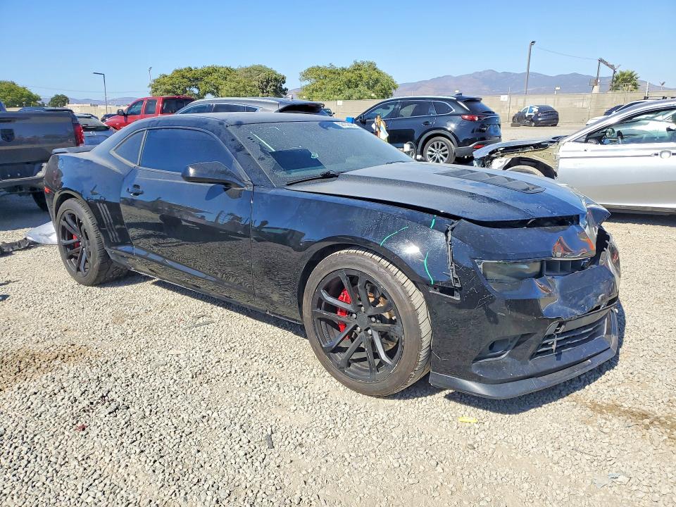 Снимка 4 от търг – 2014 CHEVROLET CAMARO с VIN 2G1FT1EW4E9285313