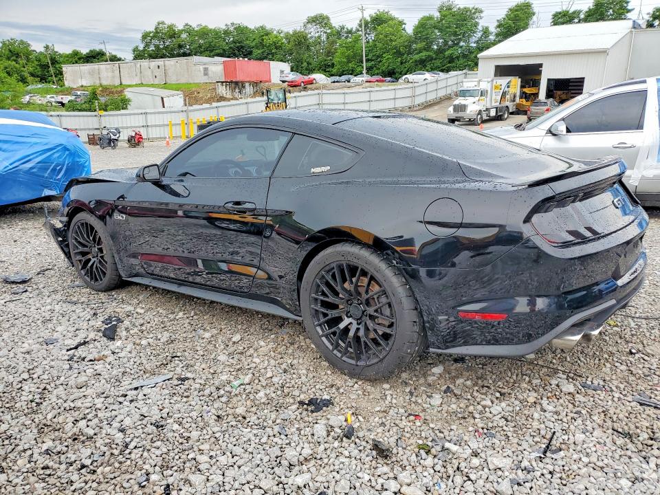 Photo 2 from auction – 2018 FORD MUSTANG with VIN 1FA6P8CF6J5113160