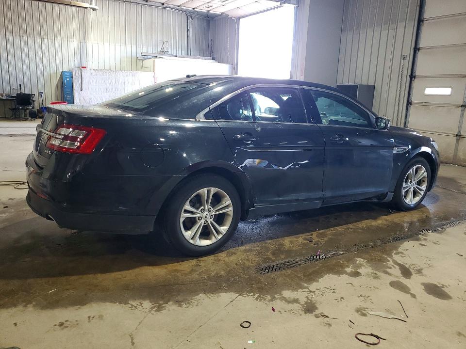 Photo 3 from auction – 2015 FORD TAURUS with VIN 1FAHP2E85FG122075