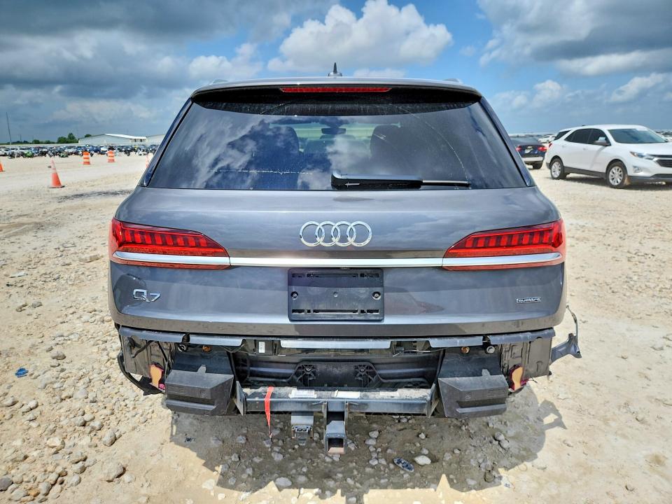 Photo 6 from auction – 2021 AUDI Q7 with VIN WA1LJAF76MD012568
