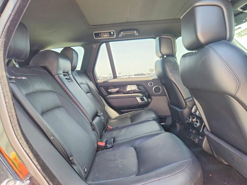 Photo 11 from auction – 2018 LAND ROVER RANGE ROVER with VIN SALGS2RE1JA516052
