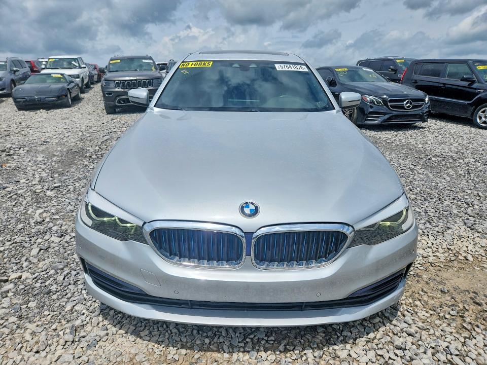 Photo 5 from auction – 2019 BMW 530E with VIN WBAJA9C53KB393641