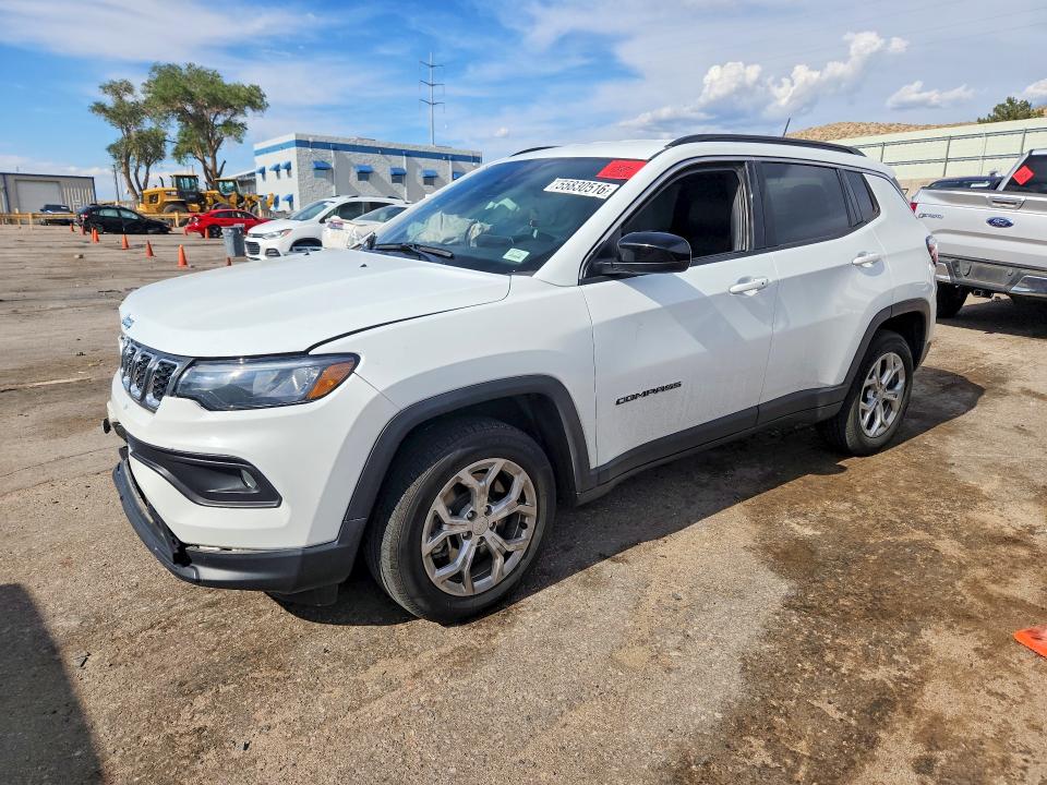 JEEP COMPASS 2024 with VIN 3C4NJDBNXRT132833 - Photo from auction