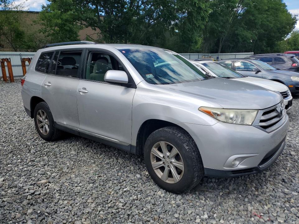 Photo 4 from auction – 2013 TOYOTA HIGHLANDER with VIN 5TDBK3EH0DS179226