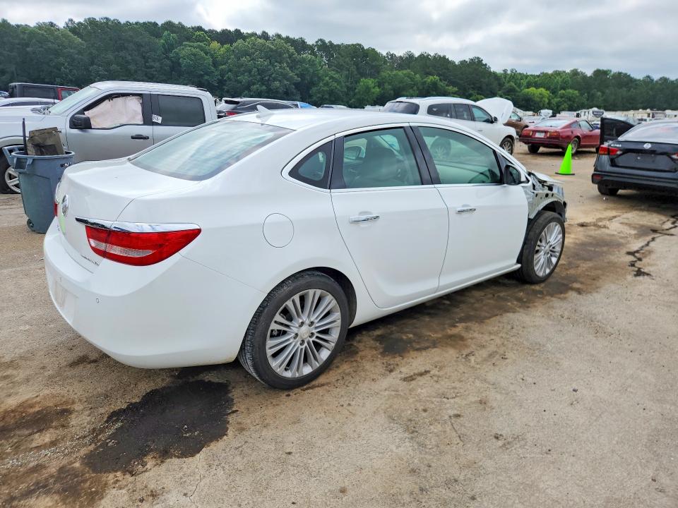 Photo 3 from auction – 2013 BUICK VERANO with VIN 1G4PR5SK7D4256677