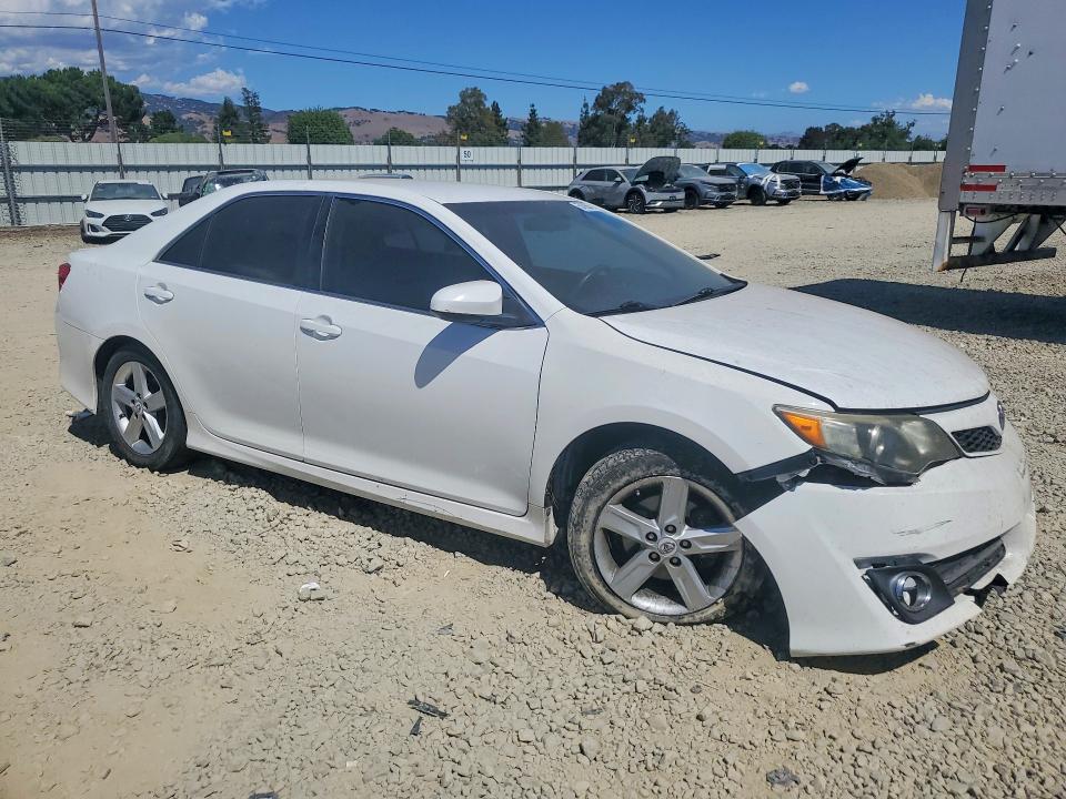 Photo 4 from auction – 2012 TOYOTA CAMRY with VIN 4T1BF1FK1CU574122