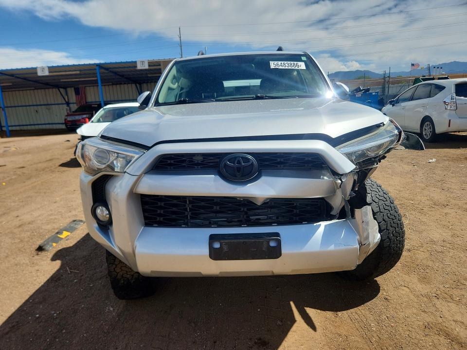 Zdjęcie 5 z aukcji – 2018 TOYOTA 4RUNNER z VIN JTEBU5JR4J5522864