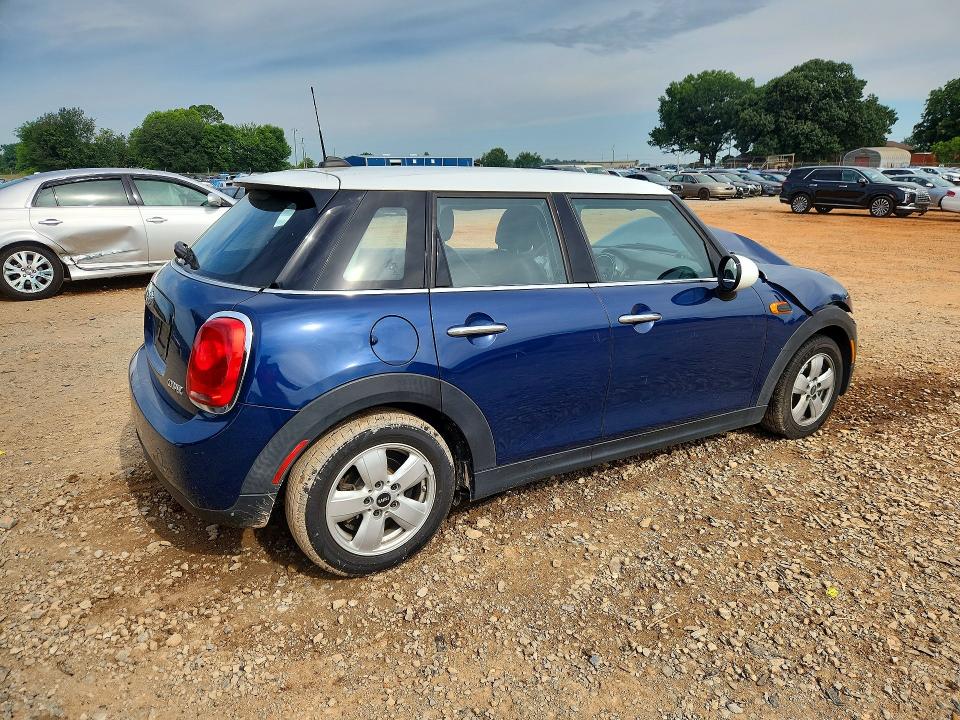 Photo 3 from auction – 2016 MINI COOPER with VIN WMWXU1C54G2D12658