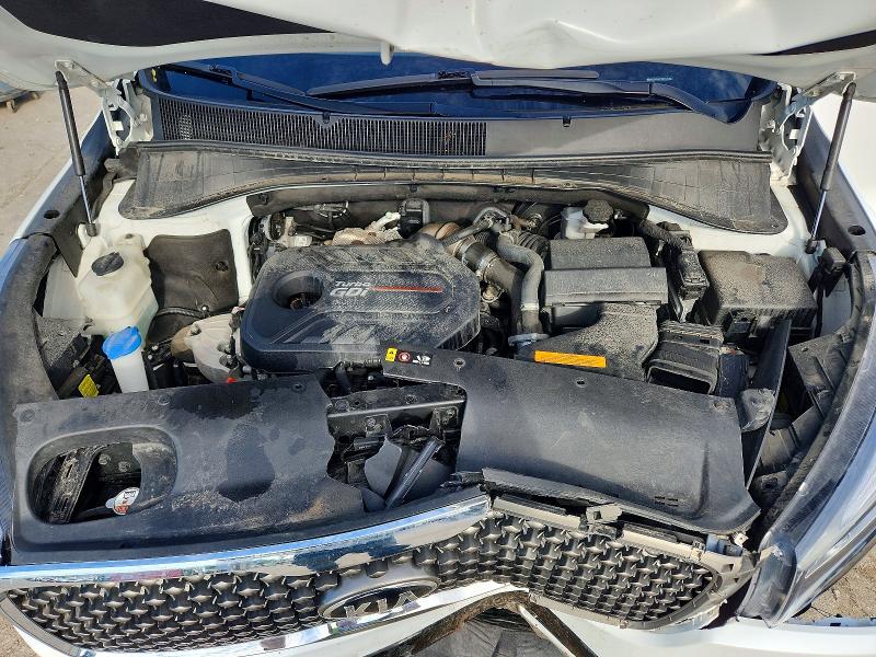 Photo 12 from auction – 2016 KIA SORENTO with VIN 5XYPKDA17GG114623