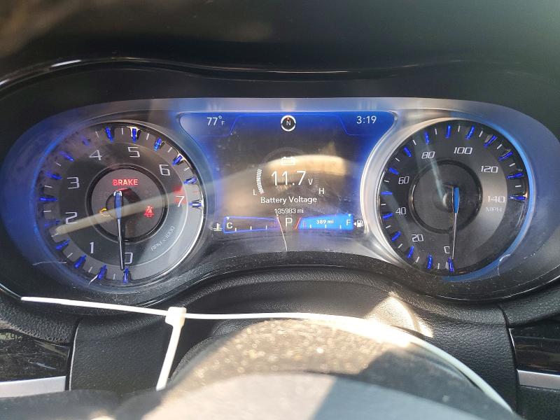 Photo 9 from auction – 2019 CHRYSLER 300 with VIN 2C3CCABGXKH689505