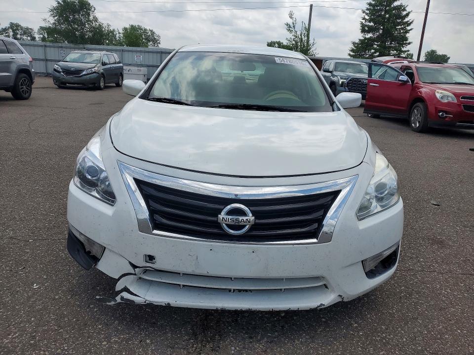 Photo 5 from auction – 2015 NISSAN ALTIMA with VIN 1N4AL3AP5FC191419