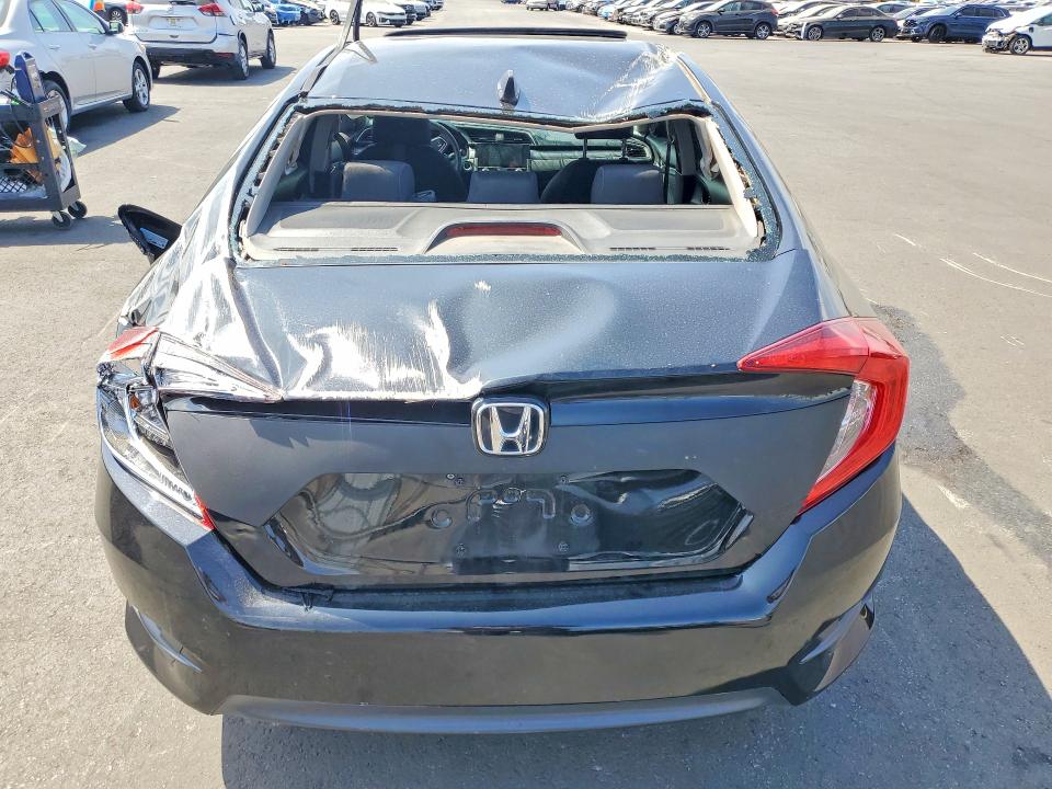 Photo 6 from auction – 2017 HONDA CIVIC with VIN 19XFC2F72HE210295
