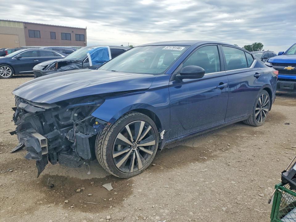 NISSAN ALTIMA 2022 with VIN 1N4BL4CV4NN374447 - Photo from auction