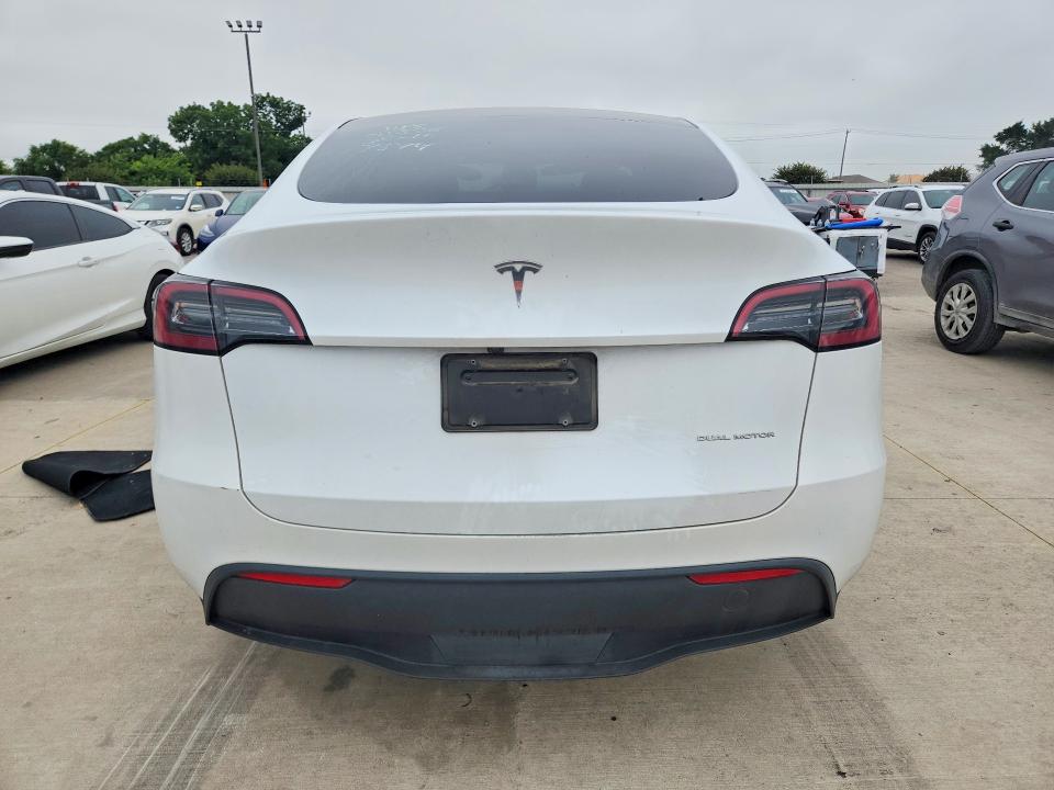 Photo 6 from auction – 2023 TESLA MODEL Y with VIN 7SAYGDEE4PA137674