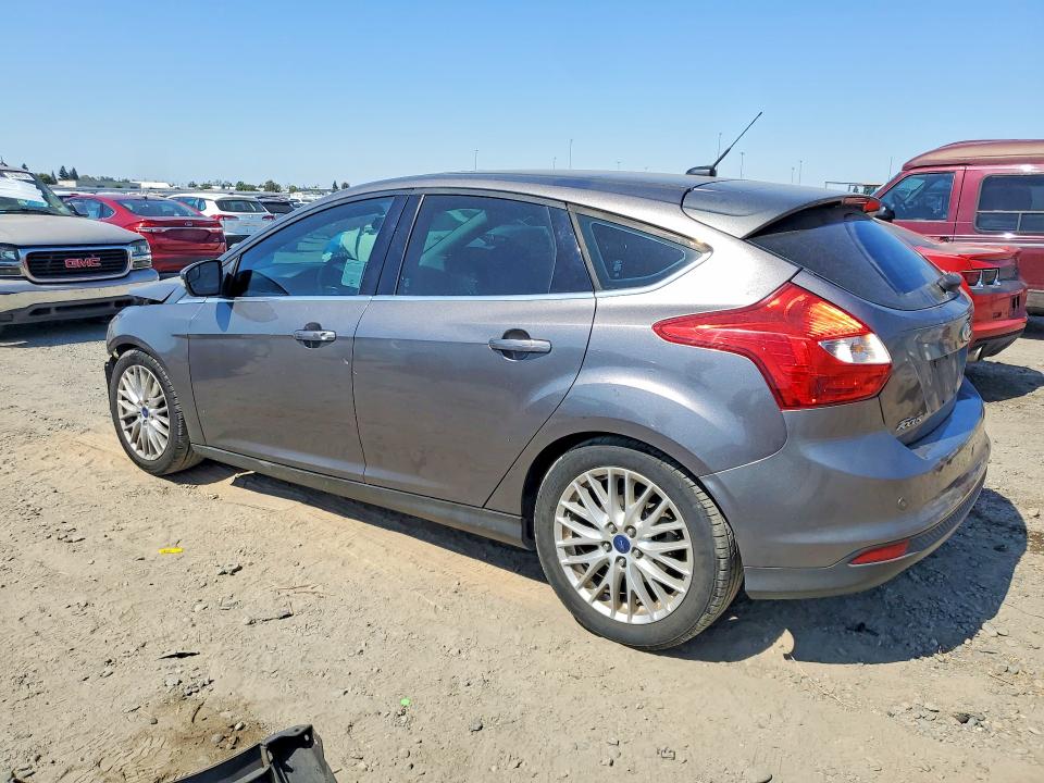 Photo 2 from auction – 2014 FORD FOCUS with VIN 1FADP3N20EL399738