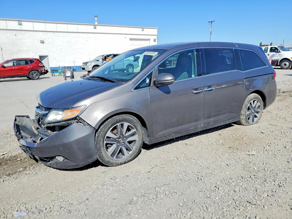 HONDA ODYSSEY 2016 with VIN 5FNRL5H95GB041623 - Photo from auction