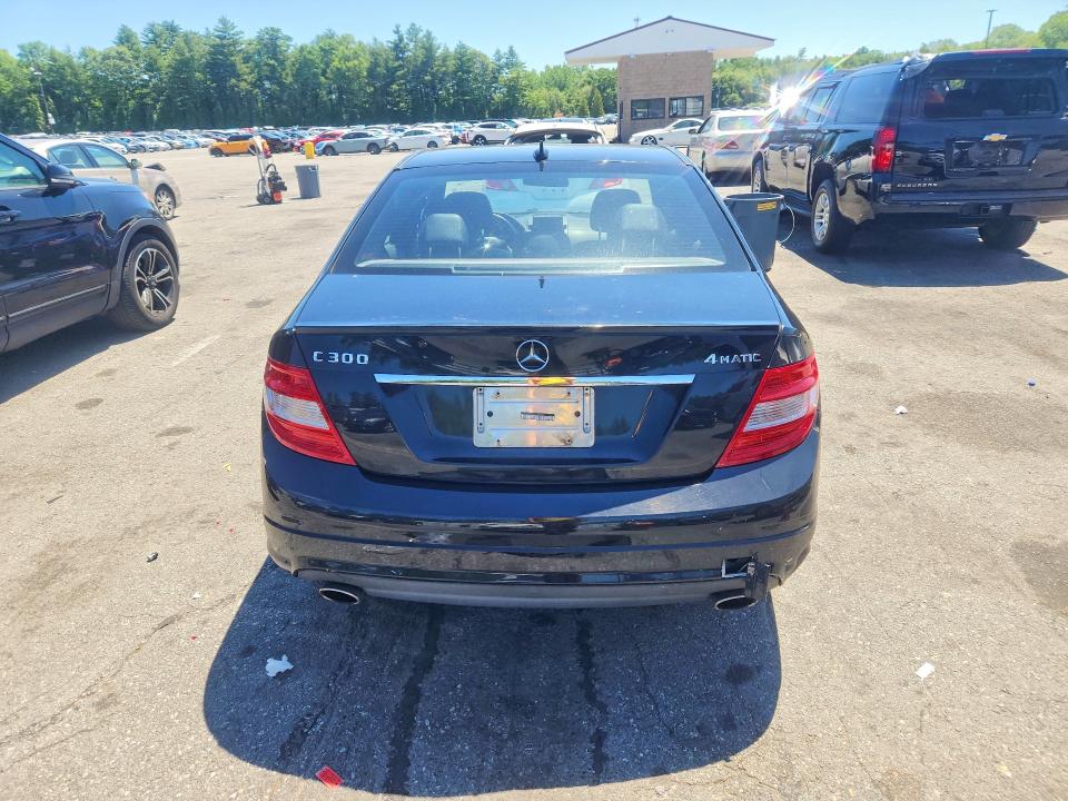 Photo 6 from auction – 2011 MERCEDES-BENZ C with VIN WDDGF8BB7BR186506
