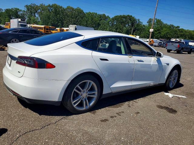 Photo 3 from auction – 2014 TESLA MODEL S with VIN 5YJSA1H1XEFP55657