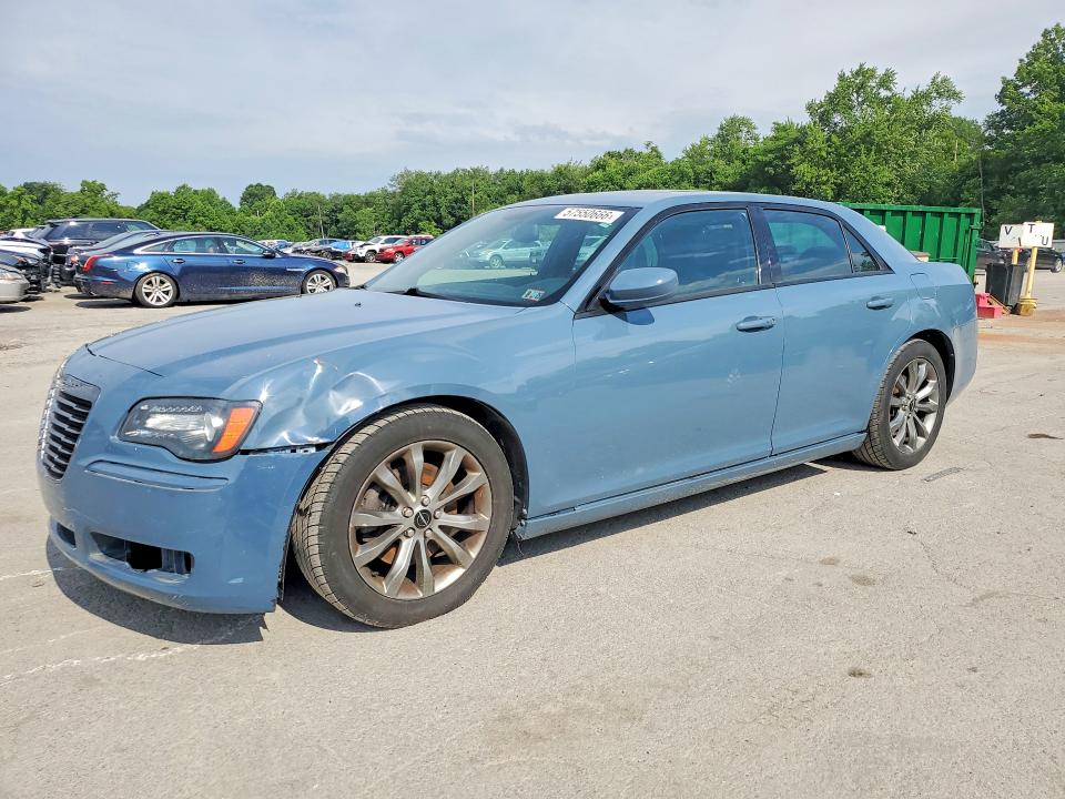 CHRYSLER 300 2014 with VIN 2C3CCAGT0EH301868 - Photo from auction