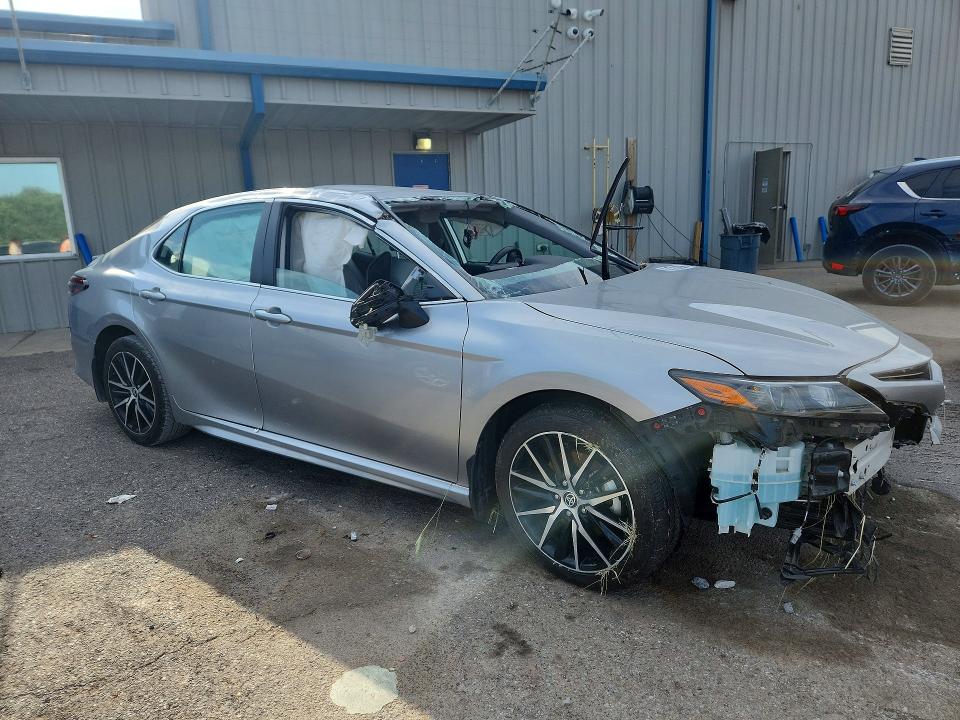 Photo 4 from auction – 2023 TOYOTA CAMRY with VIN 4T1G31AK9PU601840