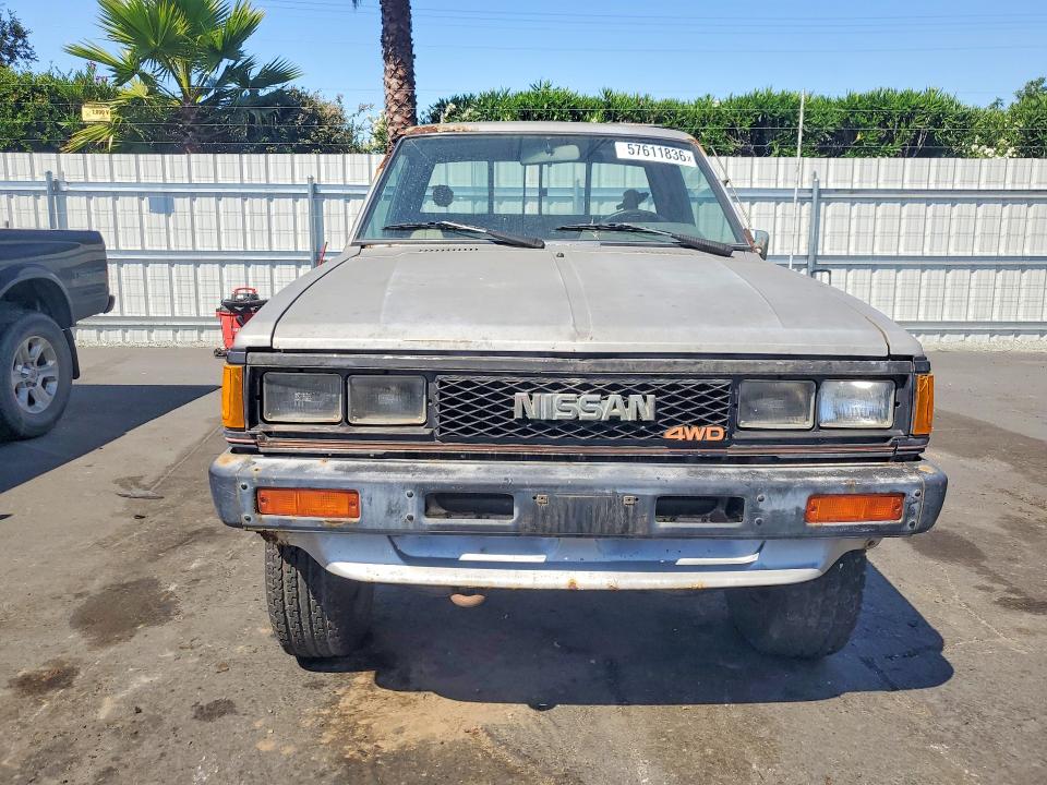 Фото 5 с аукциона – 1984 DATSUN 720 с VIN 1N6ND02Y7EC371575