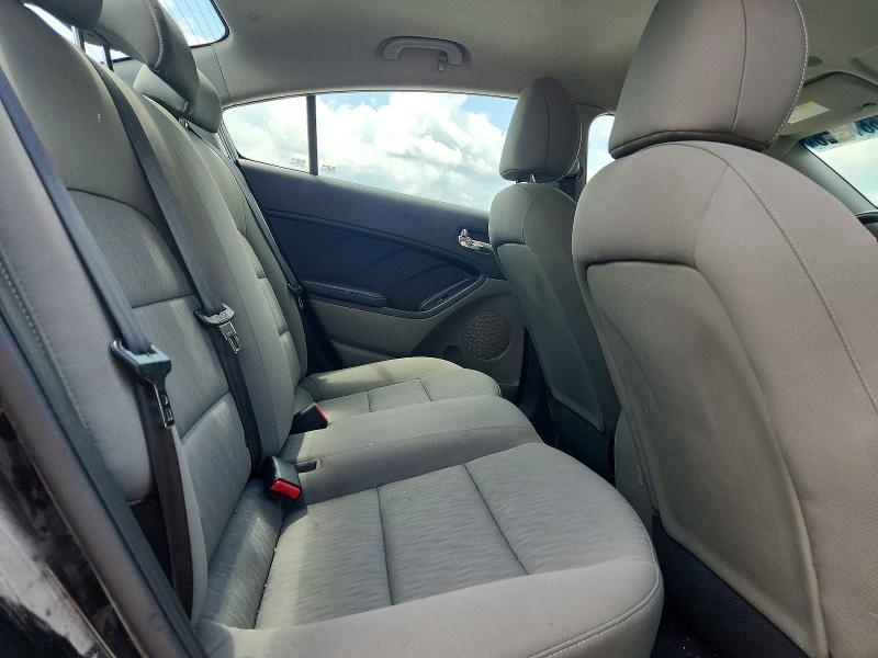 Photo 10 from auction – 2016 KIA FORTE with VIN KNAFK4A61G5615083