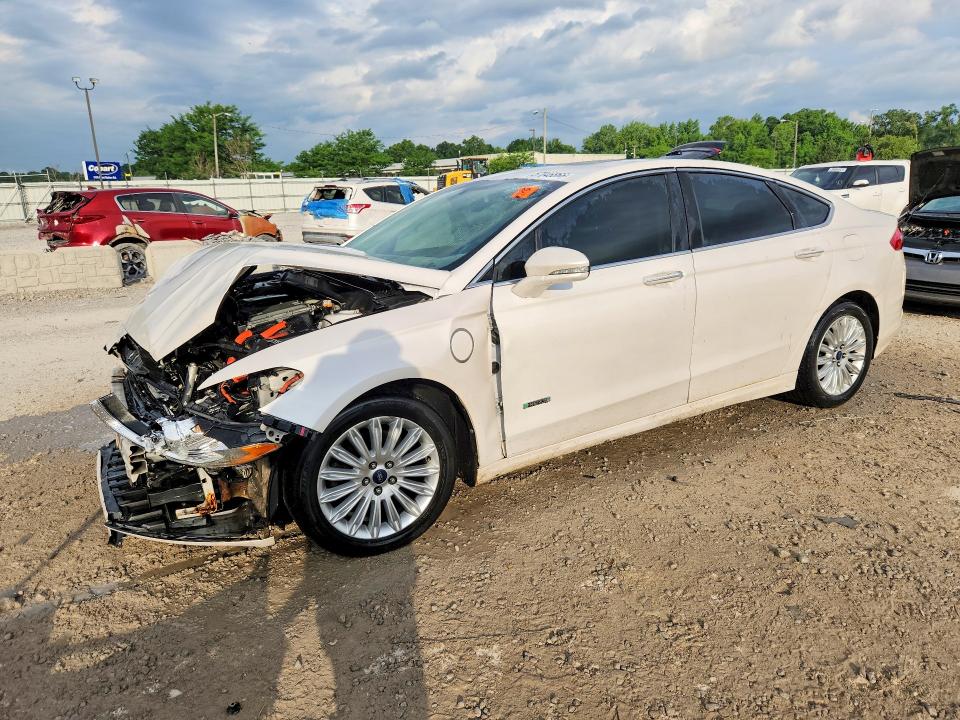 FORD FUSION 2013 with VIN 3FA6P0SU1DR351355 - Photo from auction