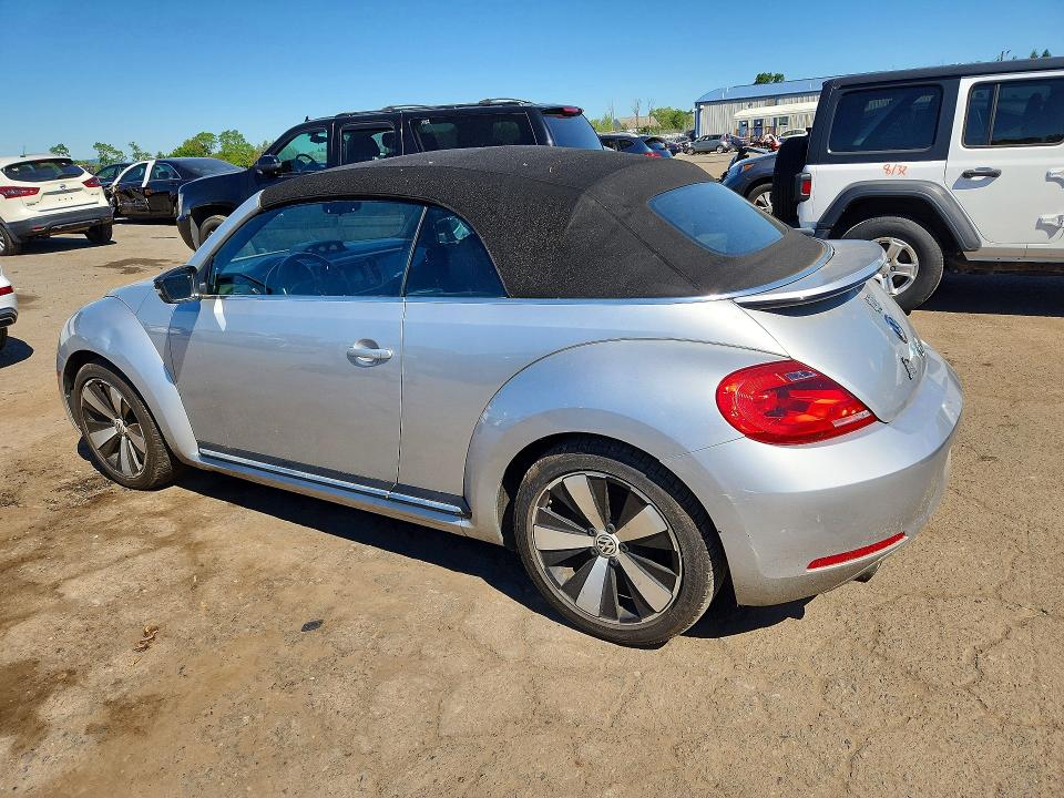 Photo 2 from auction – 2013 VOLKSWAGEN BEETLE with VIN 3VW8A7AT1DM812697