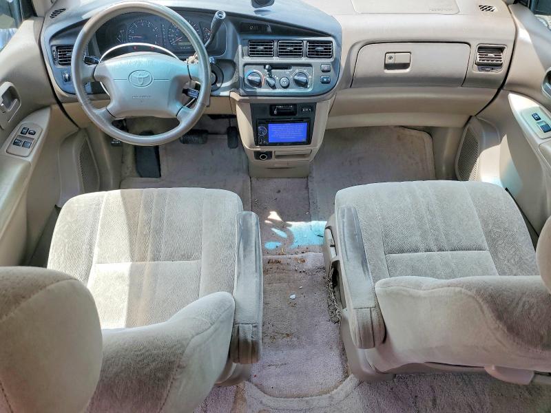 Photo 8 from auction – 1998 TOYOTA SIENNA with VIN 4T3ZF13C6WU057115