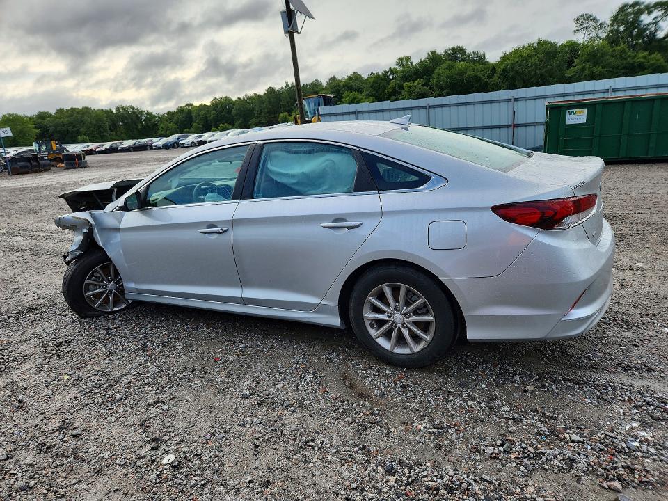 Photo 2 from auction – 2018 HYUNDAI SONATA with VIN 5NPE24AF6JH674474