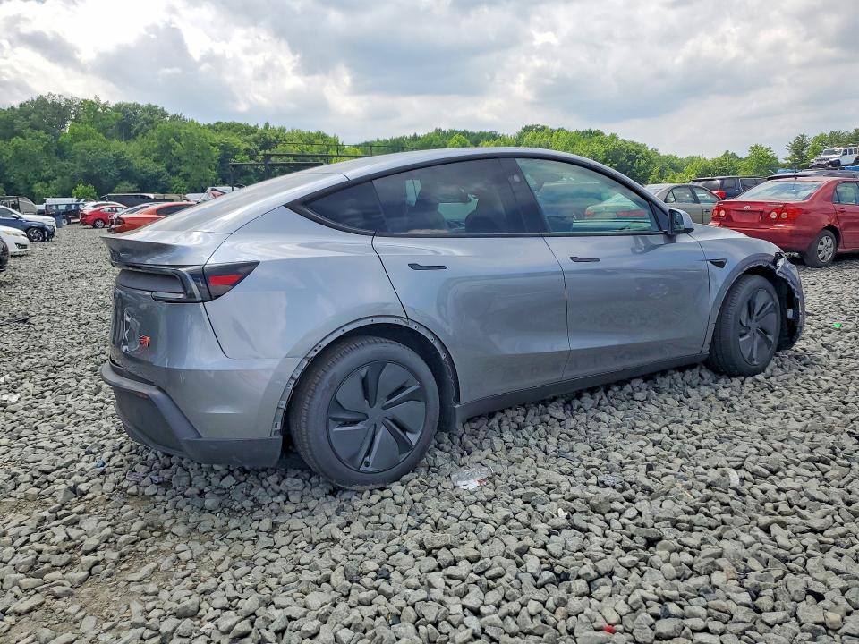 Photo 3 from auction – 2026 TESLA MODEL Y with VIN 7SAYGDEEXTA382585