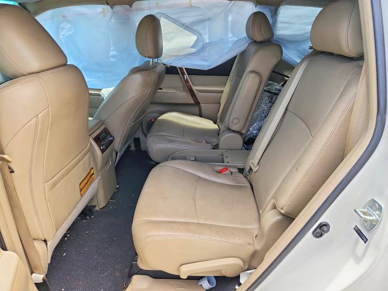 Photo 11 from auction – 2012 TOYOTA HIGHLANDER with VIN 5TDYK3EH5CS080863