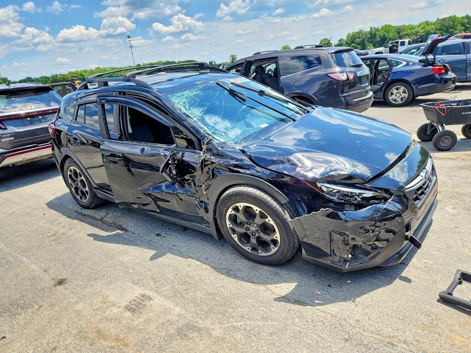 Photo 4 from auction – 2021 SUBARU CROSSTREK with VIN JF2GTAPC9M8362042