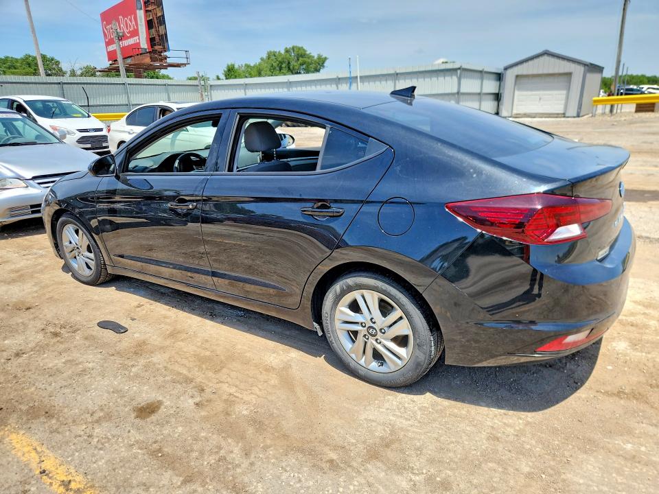 Снимка 2 от търг – 2020 HYUNDAI ELANTRA с VIN 5NPD84LF2LH620597