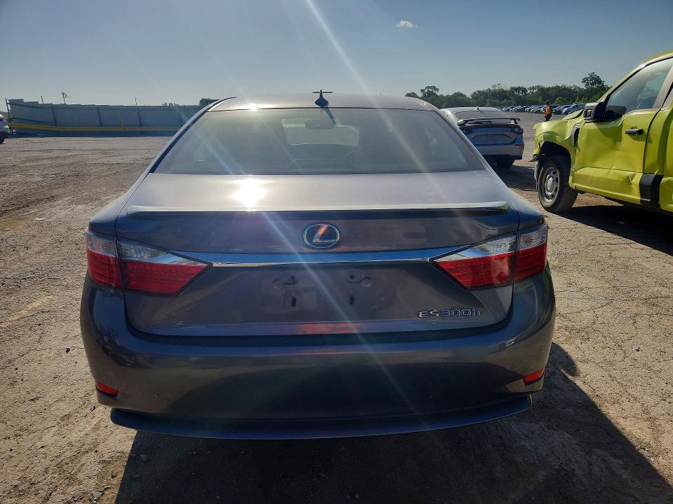 Photo 6 from auction – 2013 LEXUS ES with VIN JTHBW1GG4D2010720