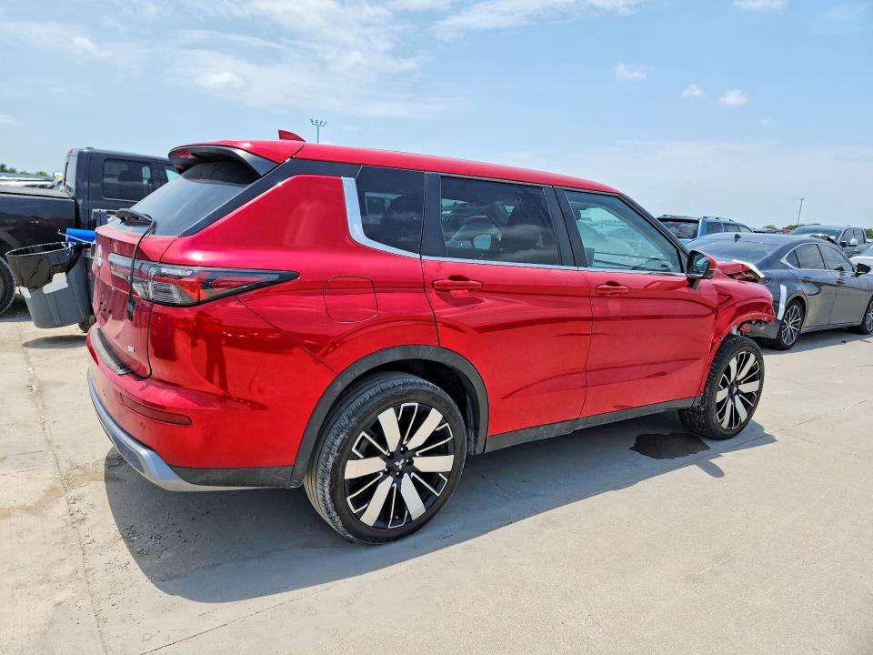 Photo 3 from auction – 2025 MITSUBISHI OUTLANDER with VIN JA4J3VA84SZ021424