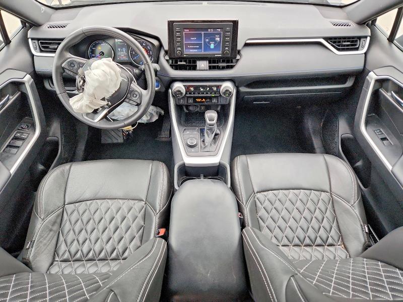 Photo 8 from auction – 2022 TOYOTA RAV4 with VIN 4T3T6RFV8NU069525