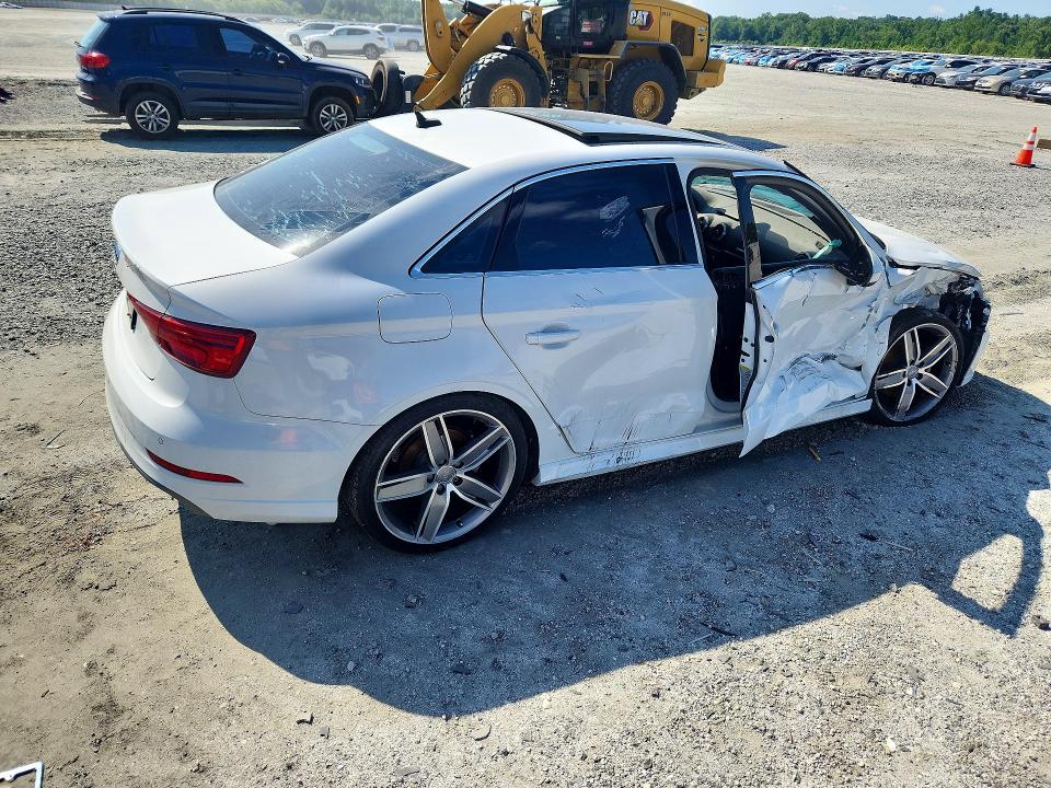 Photo 3 from auction – 2019 AUDI A3 with VIN WAUGUGFF3KA062915