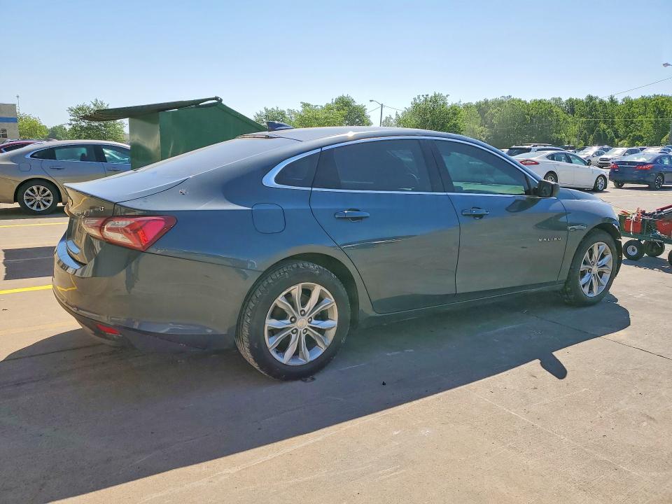 Photo 3 from auction – 2021 CHEVROLET MALIBU with VIN 1G1ZD5ST9MF017830