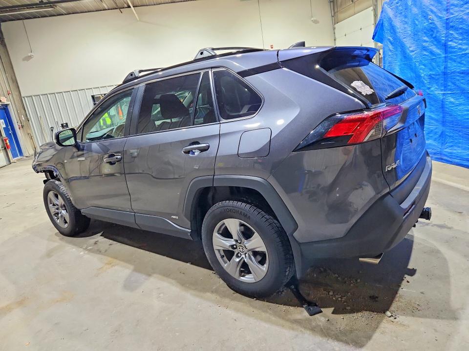 Photo 2 from auction – 2022 TOYOTA RAV4 with VIN 4T3RWRFV4NU061609