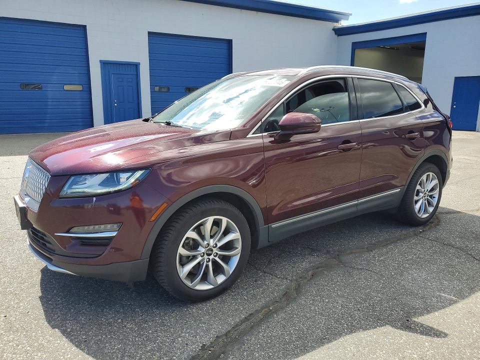 LINCOLN MKC 2019 with VIN 5LMCJ2D9XKUL43000 - Photo from auction