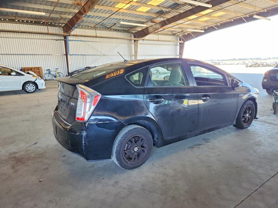 Photo 3 from auction – 2015 TOYOTA PRIUS with VIN JTDKN3DU0F0423422