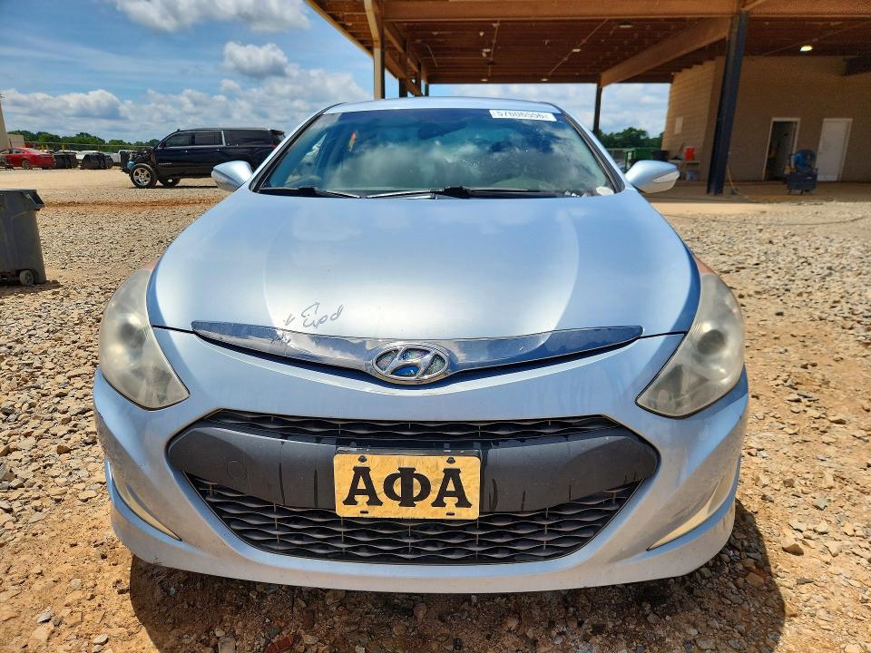 Photo 5 from auction – 2011 HYUNDAI SONATA with VIN KMHEC4A47BA012158