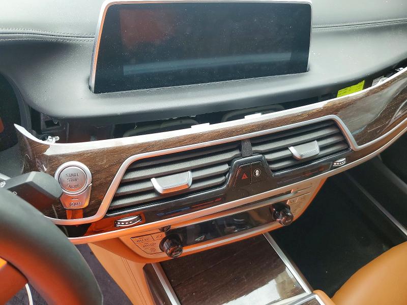 Photo 10 from auction – 2021 BMW 750 with VIN WBA7U2C00MCF14655