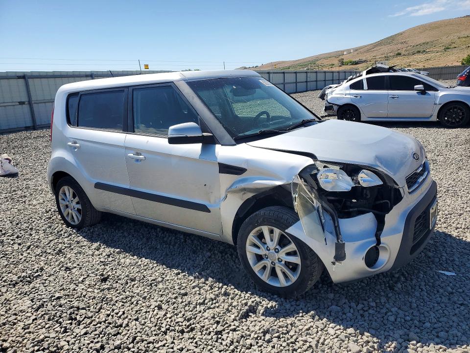 Photo 4 from auction – 2012 KIA SOUL with VIN KNDJT2A6XC7431449