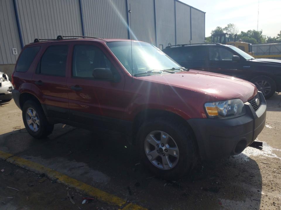 Photo 4 from auction – 2007 FORD ESCAPE with VIN 1FMYU03197KA20012